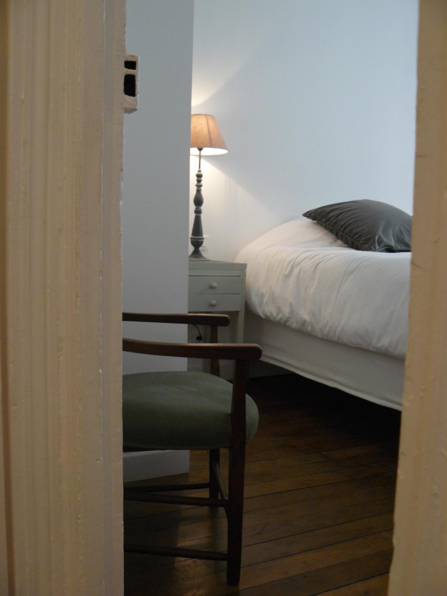 パリ ラ クール デュ サンキエム シャンブル ドット Bed & Breakfast エクステリア 写真