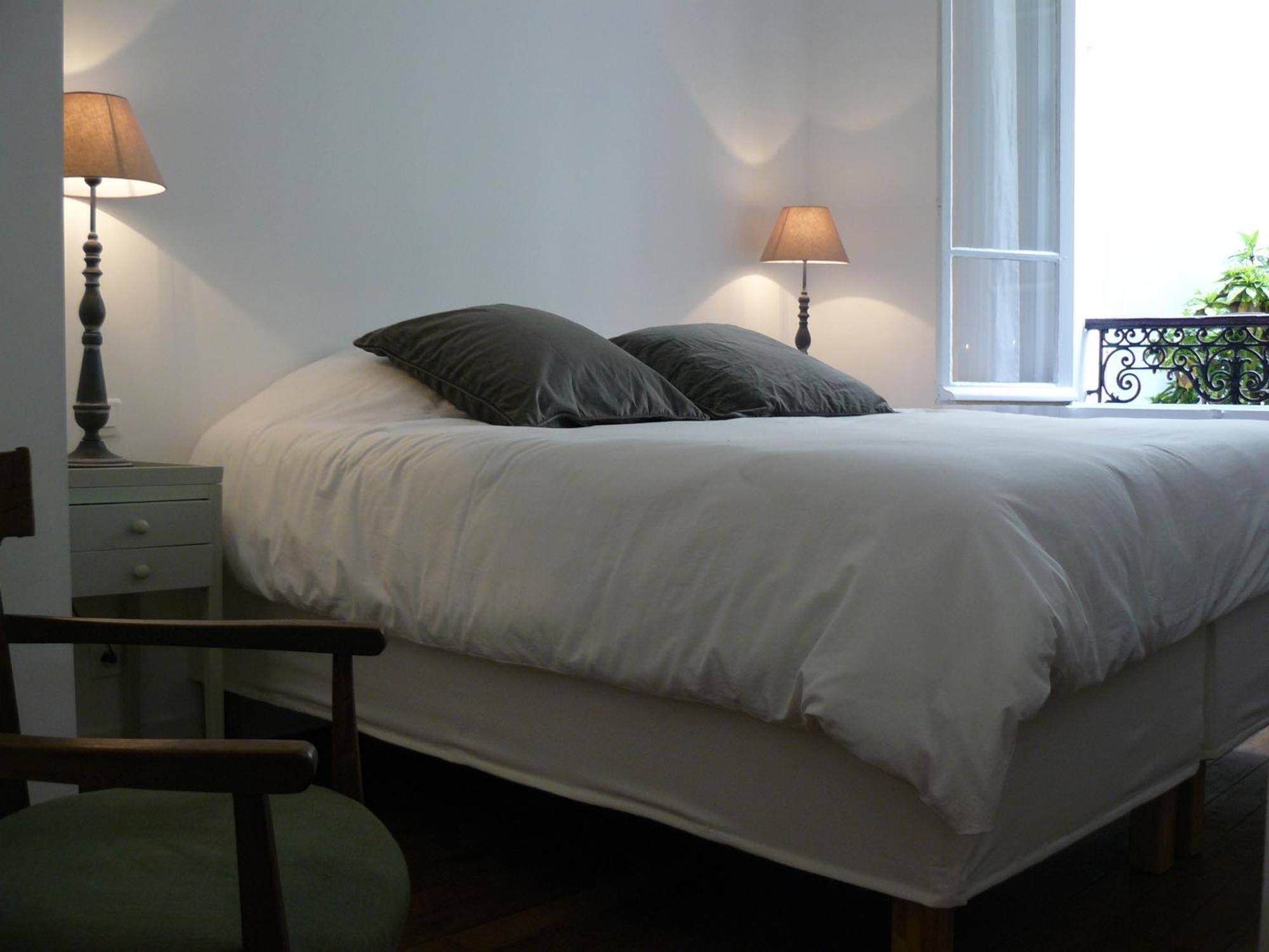 パリ ラ クール デュ サンキエム シャンブル ドット Bed & Breakfast エクステリア 写真